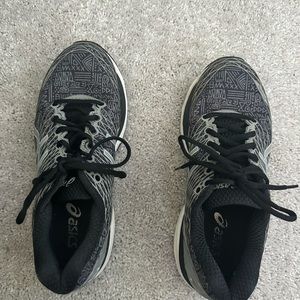 ASICS running shoes size 8 in women